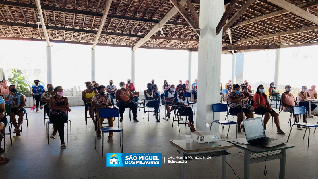 Capacitação das merendeiras e assistentes do serviços gerais para o retorno das aulas presenciais